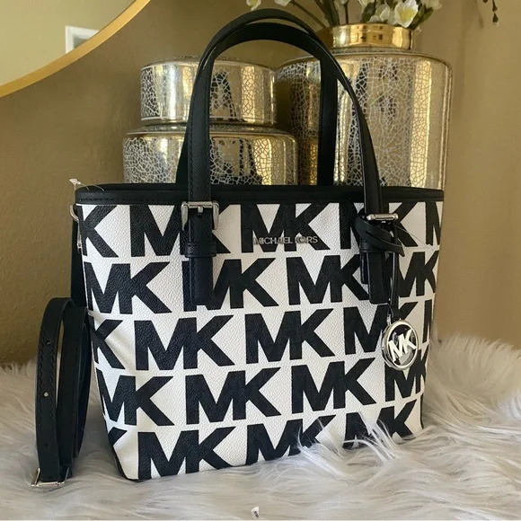 New Michael Kors jet set carryall xs tote convertible crossbody bag - Picture 3 of 13